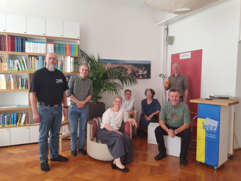 File:Decoding working group at BayZiel 1758736125020.jpg